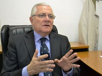 Carlos Soto Dávila