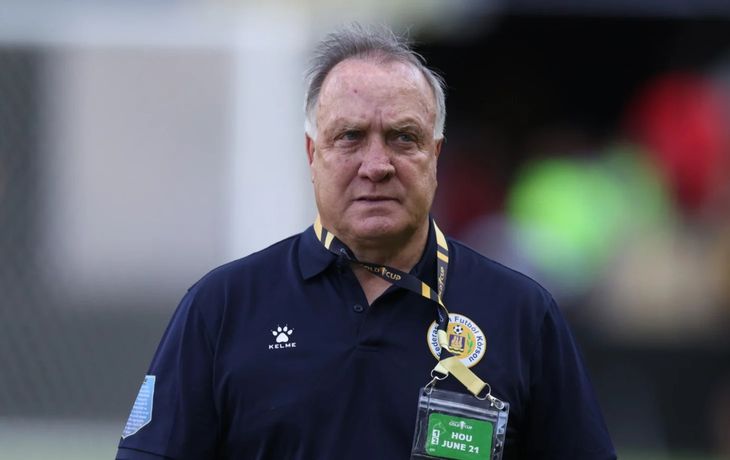 Curazao rompe otro récord mundialista: tendrá al DT más veterano de la Copa del Mundo