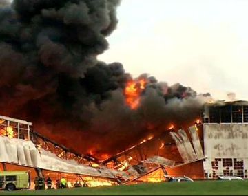 Voraz incendio destruyó una planta de GE
