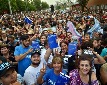  Cristina presenta Sinceramente en Posadas