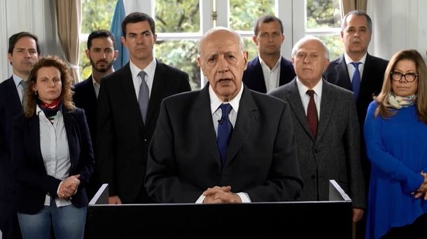 Roberto Lavagna pidió de inmediato renegociar el crédito stand by con el FMI