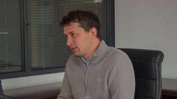 estoy buscando laburo: un legislador porteno sorprendio en sus redes sociales antes de dejar su banca estoy buscando laburo: un legislador porteno sorprendio en sus redes sociales antes de dejar su banca