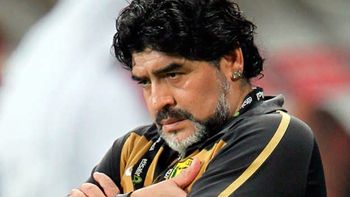 maradona contra el mundo; zafaron messi, bianchi y roman maradona contra el mundo; zafaron messi, bianchi y roman