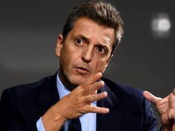 El nuevo spot de Sergio Massa con jubilados en el que carga duro contra Patricia Bullrich y Javier Milei