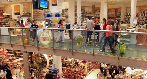 Las ventas de los comercios acumulan baja de 3% en lo que va de 2017