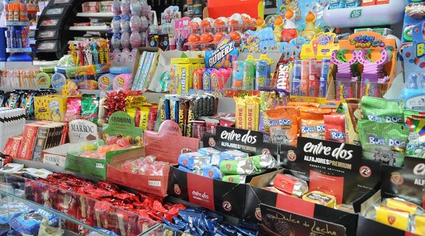 Tres nenes robaron 3.000 pesos para comprar golosinas y helados