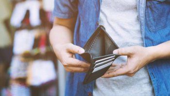 informe: argentina tiene, medido en dolares, el salario minimo mas bajo de la region informe: argentina tiene, medido en dolares, el salario minimo mas bajo de la region