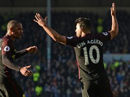 Agüero llegó a los 10 goles en la Premier League Agüero llegó a los 10 goles en la Premier League