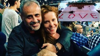 la fogosa noche de jorge rial y agustina kampfer: baby doll y rosas en la cama la fogosa noche de jorge rial y agustina kampfer: baby doll y rosas en la cama