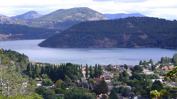 tragedia en san martin de los andes: una mujer fallecio tras descompensarse en el lago lacar tragedia en san martin de los andes: una mujer fallecio tras descompensarse en el lago lacar