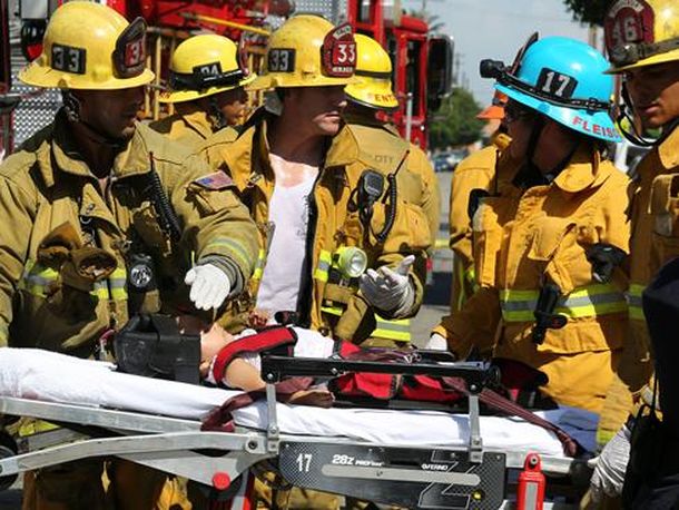 Un hombre de 101 años atropelló a nueve chicos con su auto