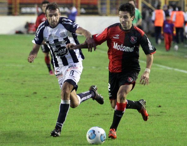 Talleres sorprendió a Newells y le volvió a ganar en la Copa Argentina