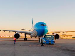 Partió el vuelo de Aerolíneas Argentinas para buscar el segundo cargamento de Sputnik V