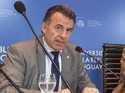 Daniel Salinas, ministro de Salud de Uruguay