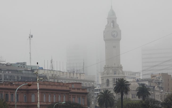 La niebla complica la visibilidad en la Ciudad y alrededores