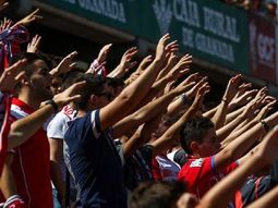 Insólito: un equipo español quitará abonos a hinchas que no alienten