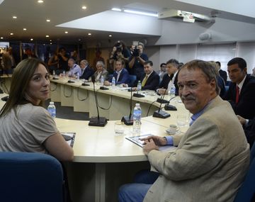 Gobernadores se preparan para la discusión con los docentes