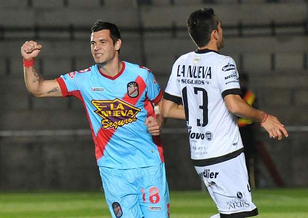 Explotó All Boys: duras críticas al arbitraje de Ceballos