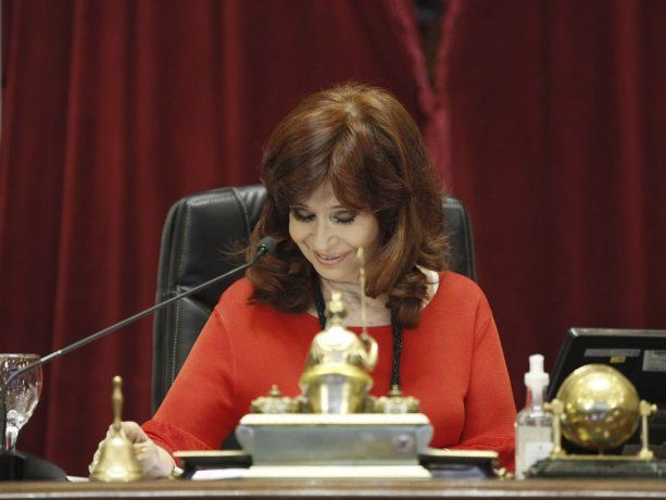 Cristina Kirchner convocó para el miércoles al Senado para tratar Bienes Personales