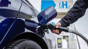El hidrógeno verde podrá abastecer a los autos eléctricos. El hidrógeno verde podrá abastecer a los autos eléctricos.