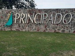 La mujer está acusada de entregar dos casas en el country Principado