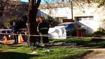 tragedia en suarez: murio aplastado por su propio auto tragedia en suarez: murio aplastado por su propio auto
