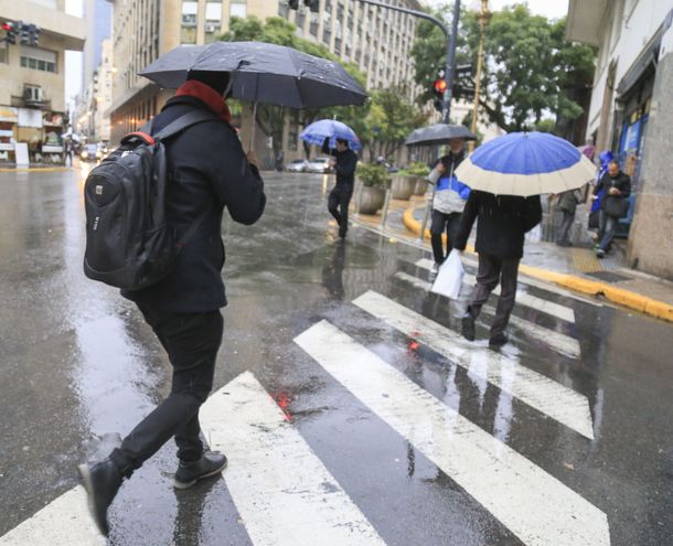 Rige un alerta meteorológico por tormentas y granizo en la Ciudad y el Conurbano