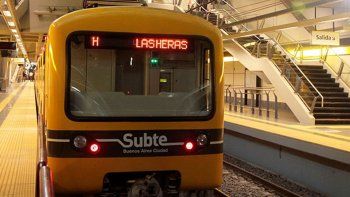 El Subte anunció que extiende su horario y funcionará hasta la 1:30 de la mañana. El Subte anunció que extiende su horario y funcionará hasta la 1:30 de la mañana.