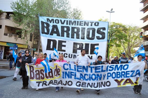 Barrios de Pie continúa el conflicto: marcha a Olivos por un bono de fin de año