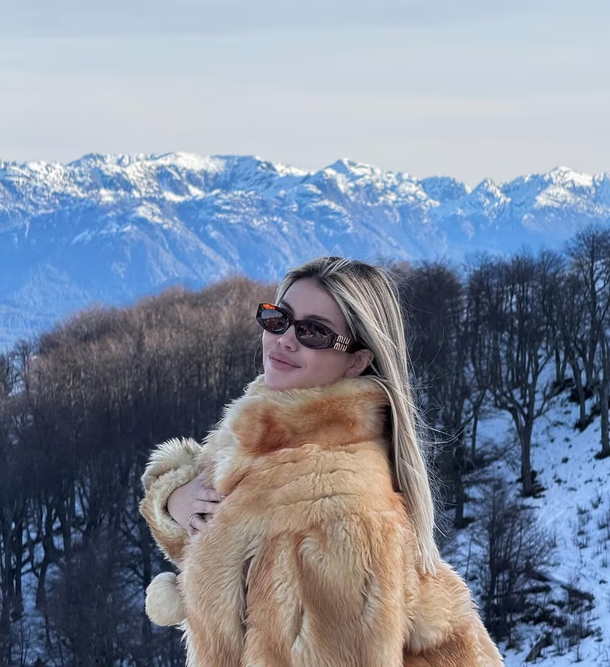 Wanda Nara y una osada sesión de fotos al límite de la censura en Villa La Angostura