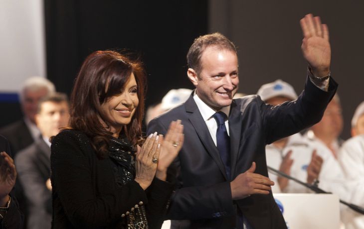 Según Insaurralde, Cristina no se desmayó sino que se golpeó