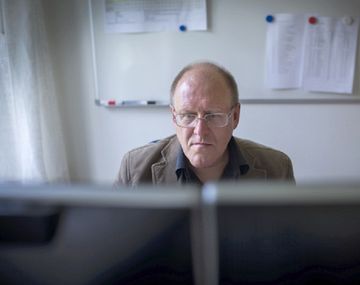 El hombre Wikipedia: escribe hasta 10 mil artículos por día