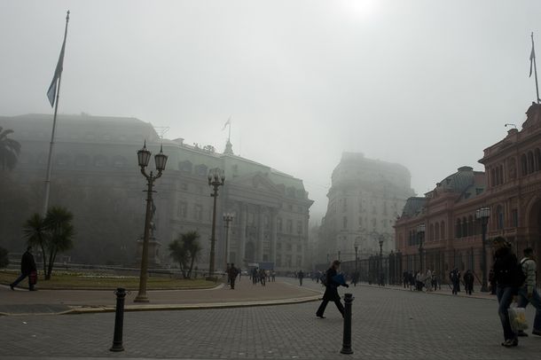 Niebla Plaza de Mayo JH 7640