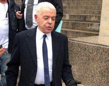 El ex juez Oyarbide está internado con neumonía bilateral por coronavirus