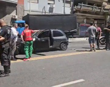 Flores: choque entre un camión