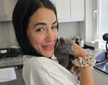 Lali Espósito y su gato Pelusa.