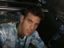 del potro arranco el dia con el pie izquierdo: se quedo encerrado en un ascensor del potro arranco el dia con el pie izquierdo: se quedo encerrado en un ascensor