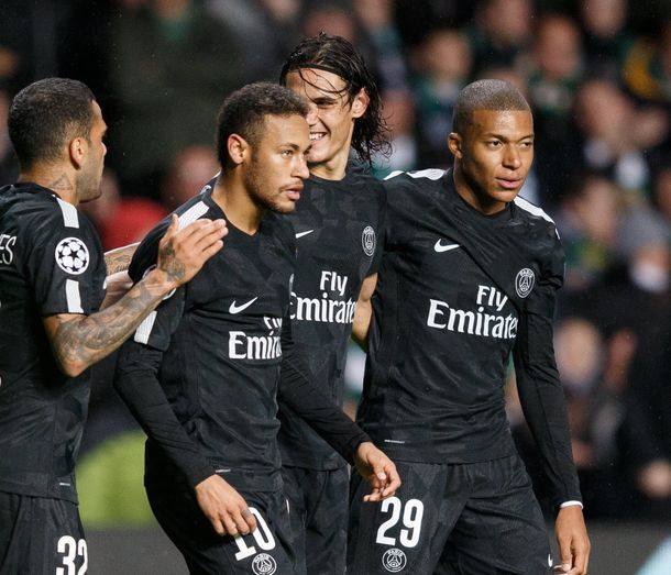 Unai Emery confirmó los roces entre Neymar y Cavani en el PSG