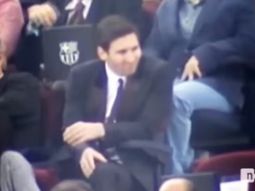 ¿que le pasa a messi? una camara lo mostro dolorido y tocando su rodilla ¿que le pasa a messi? una camara lo mostro dolorido y tocando su rodilla