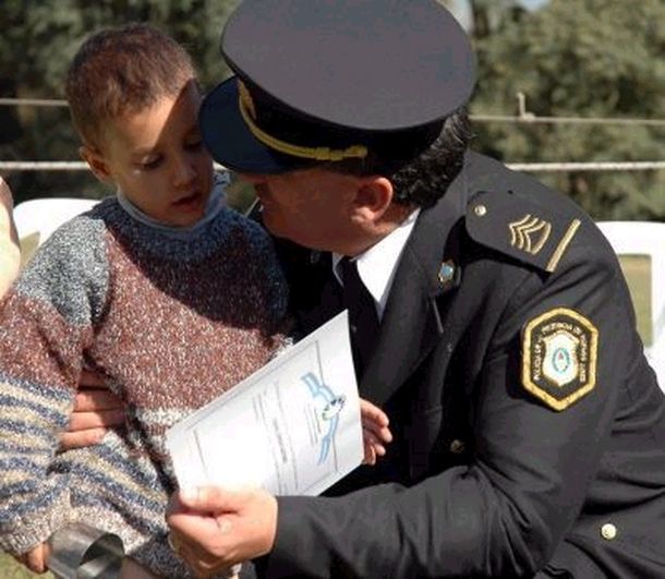 Policias secundarios la importancia de estudiar