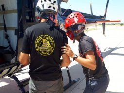 Mendoza: una turista y su instructor cayeron de un parapente y sufrieron heridas graves