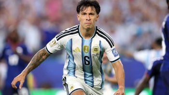 Lisandro Martínez marcó un golazo para el 2-1 parcial de la Selección Argentina ante Cabo Verde. Lisandro Martínez marcó un golazo para el 2-1 parcial de la Selección Argentina ante Cabo Verde.