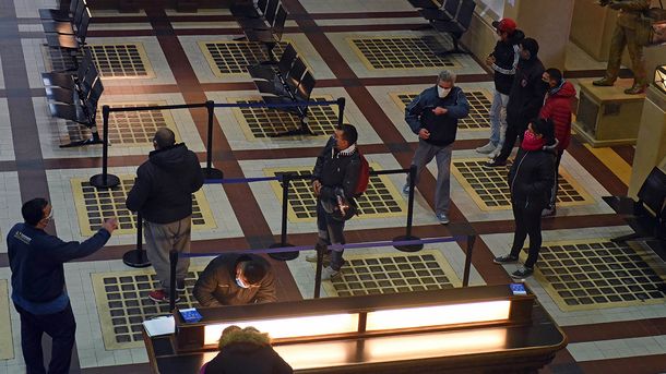 Por los feriados, último día de la semana para cobrar el IFE: ¿a quiénes paga ANSES este jueves?