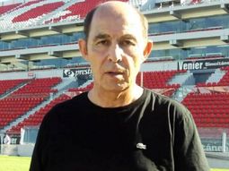 El eterno 10 ofrece sus servicios en las redes sociales El eterno 10 ofrece sus servicios en las redes sociales