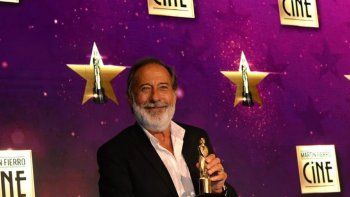 Guillermo Francella se llevó el Oro del Martín Fierro de Cine 2024. Guillermo Francella se llevó el Oro del Martín Fierro de Cine 2024.