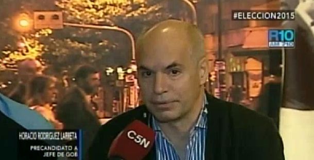 Larreta tomó el tradicional desayuno en el Tortoni: A las 22 estarán los resultados