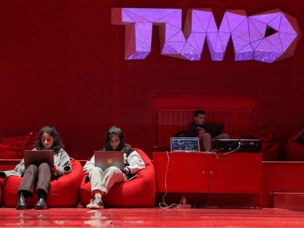 Centro TUMO: los cursos de tecnología, arte y creatividad serán gratuitos, optativos y extracurriculares Centro TUMO: los cursos de tecnología, arte y creatividad serán gratuitos, optativos y extracurriculares