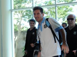 lionel messi llego al pais para seguir con su recuperacion lionel messi llego al pais para seguir con su recuperacion