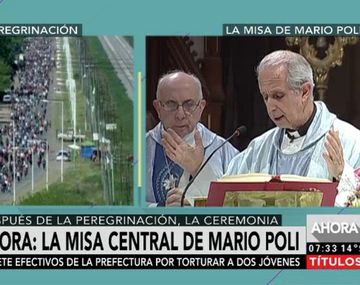 Mario Poli dando la misa en Luján, tras la peregrinación