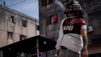 lil troca presenta birthday, un nuevo single que celebra la lealtad, la amistad y el barrio lil troca presenta birthday, un nuevo single que celebra la lealtad, la amistad y el barrio